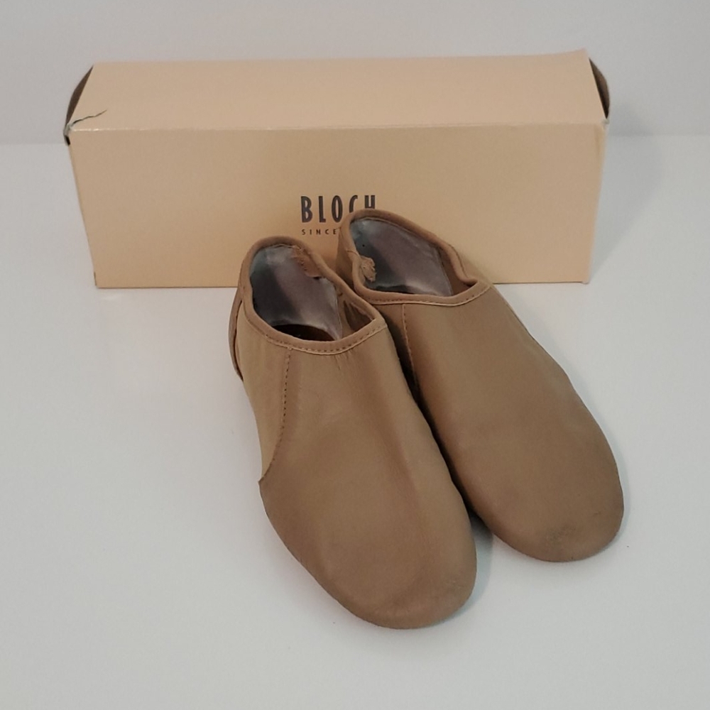 Bloch  Neo Flex Slip On Shoes Tan